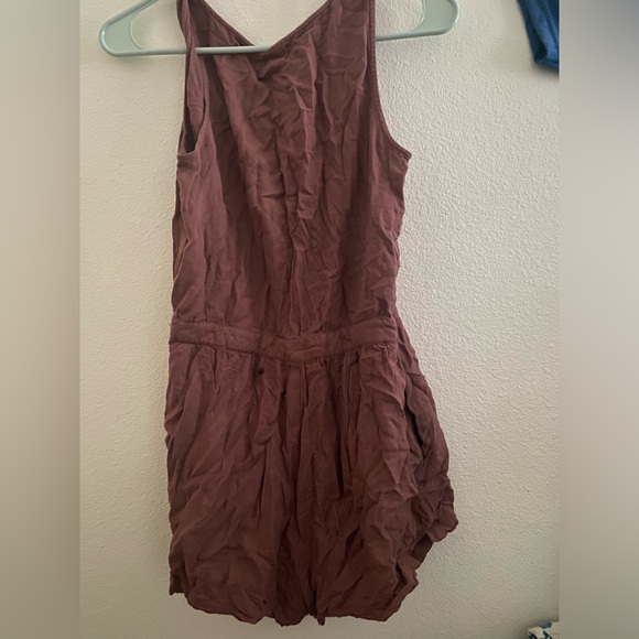 Brown short overalls/Romper - Picture 4 of 4